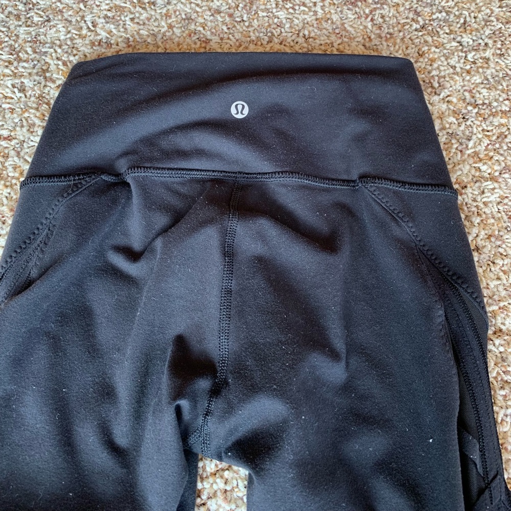 lululemon leggings, mesh detailing